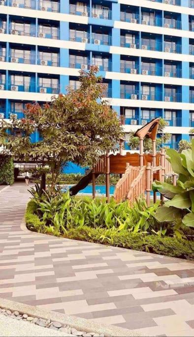 Apartment In Air Residences, Makati With Wifi, Netflix, Pool, Mall And More マニラ市 エクステリア 写真