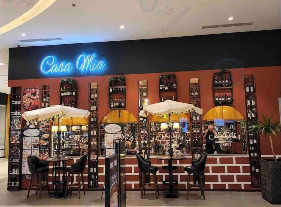 Apartment In Air Residences, Makati With Wifi, Netflix, Pool, Mall And More マニラ市 エクステリア 写真