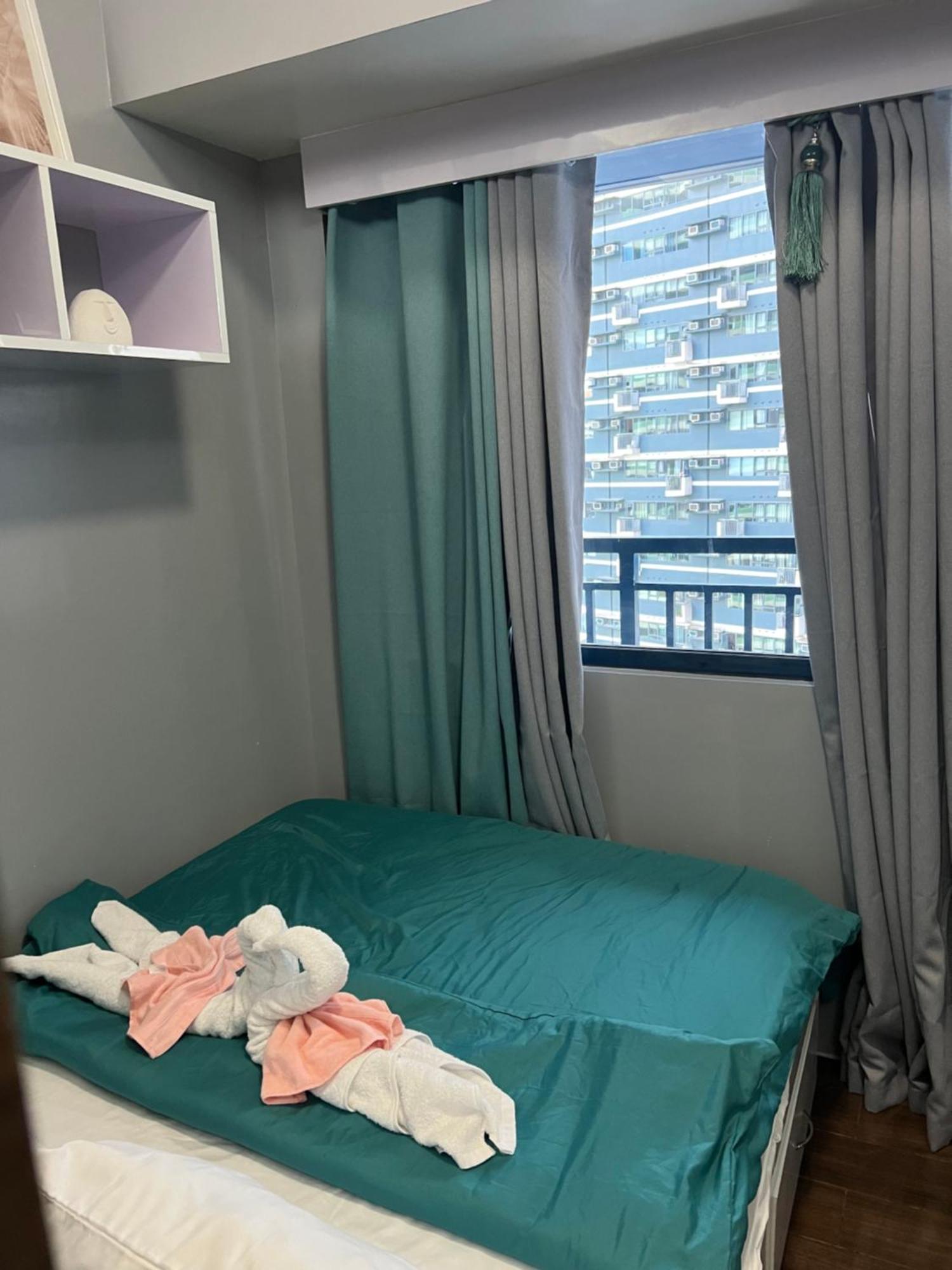Apartment In Air Residences, Makati With Wifi, Netflix, Pool, Mall And More マニラ市 エクステリア 写真