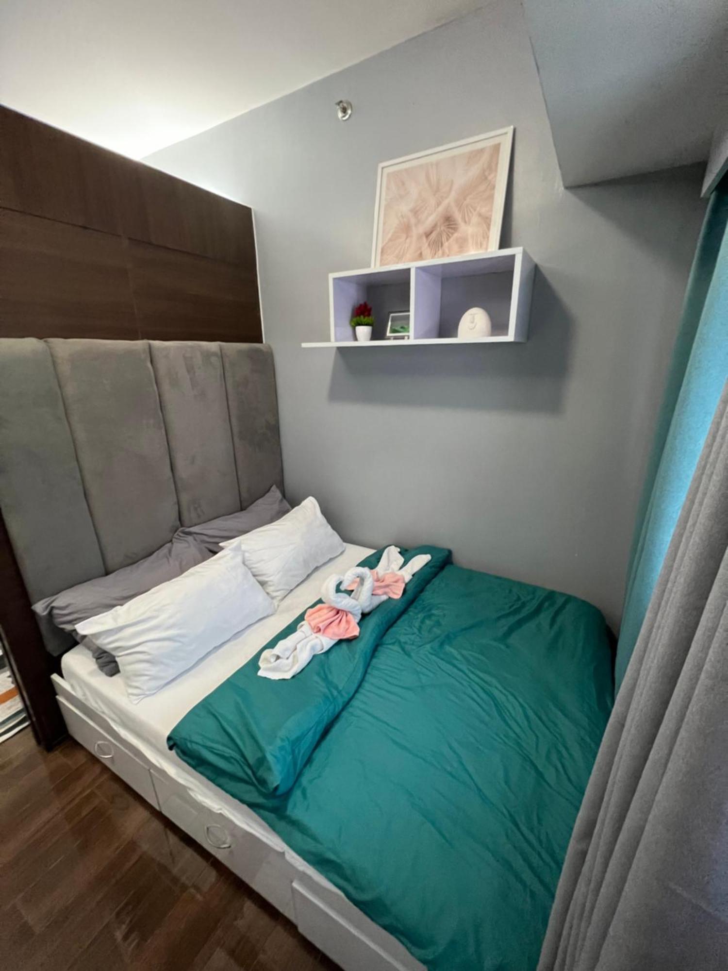 Apartment In Air Residences, Makati With Wifi, Netflix, Pool, Mall And More マニラ市 エクステリア 写真